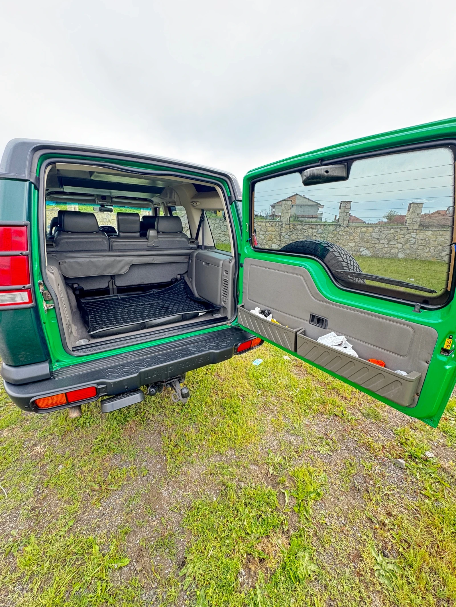 Land Rover Discovery 2.5 TDI, снимка 13 - Автомобили и джипове - 54462245