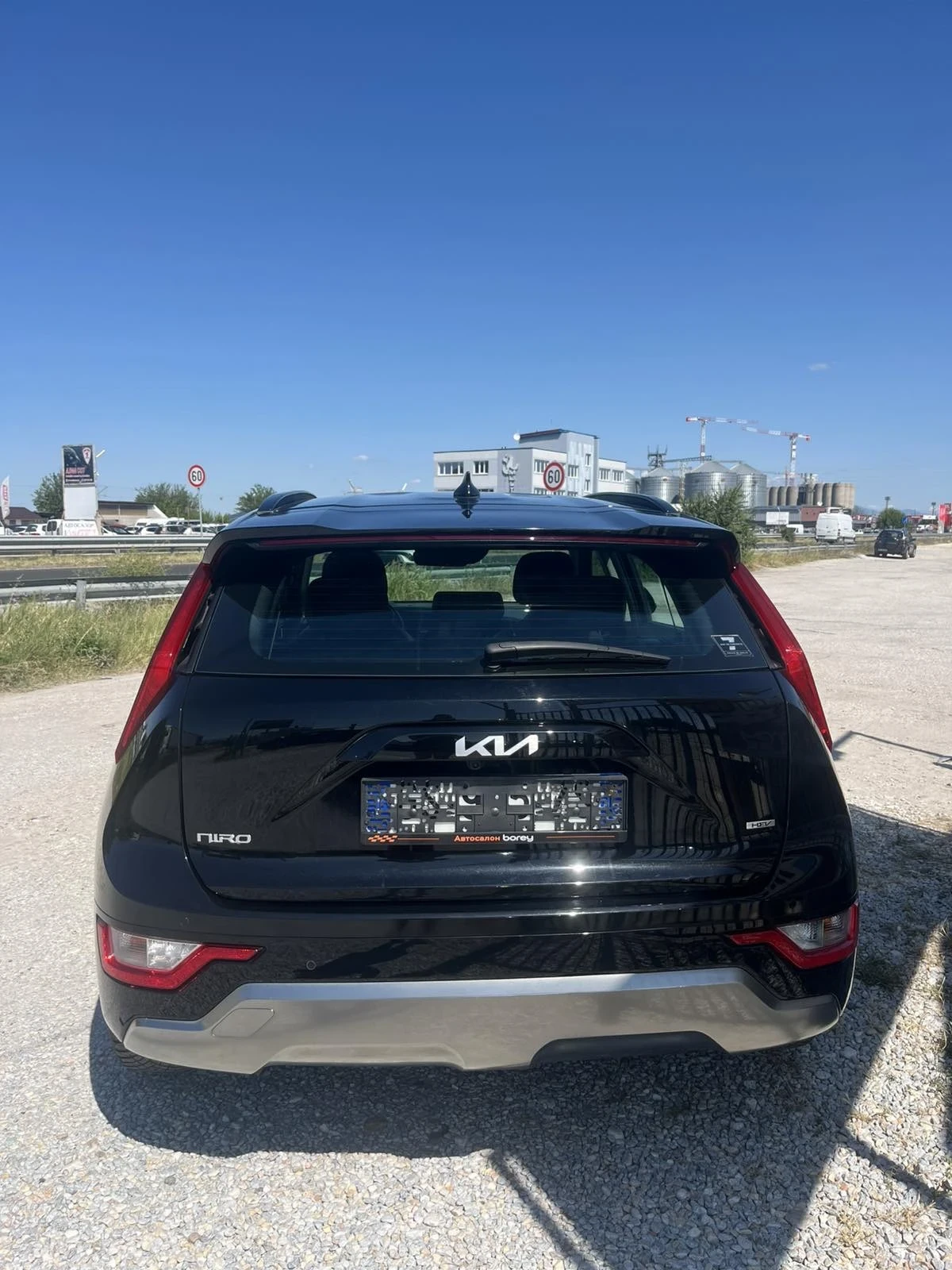 Kia Niro, снимка 4 - Автомобили и джипове - 55396647