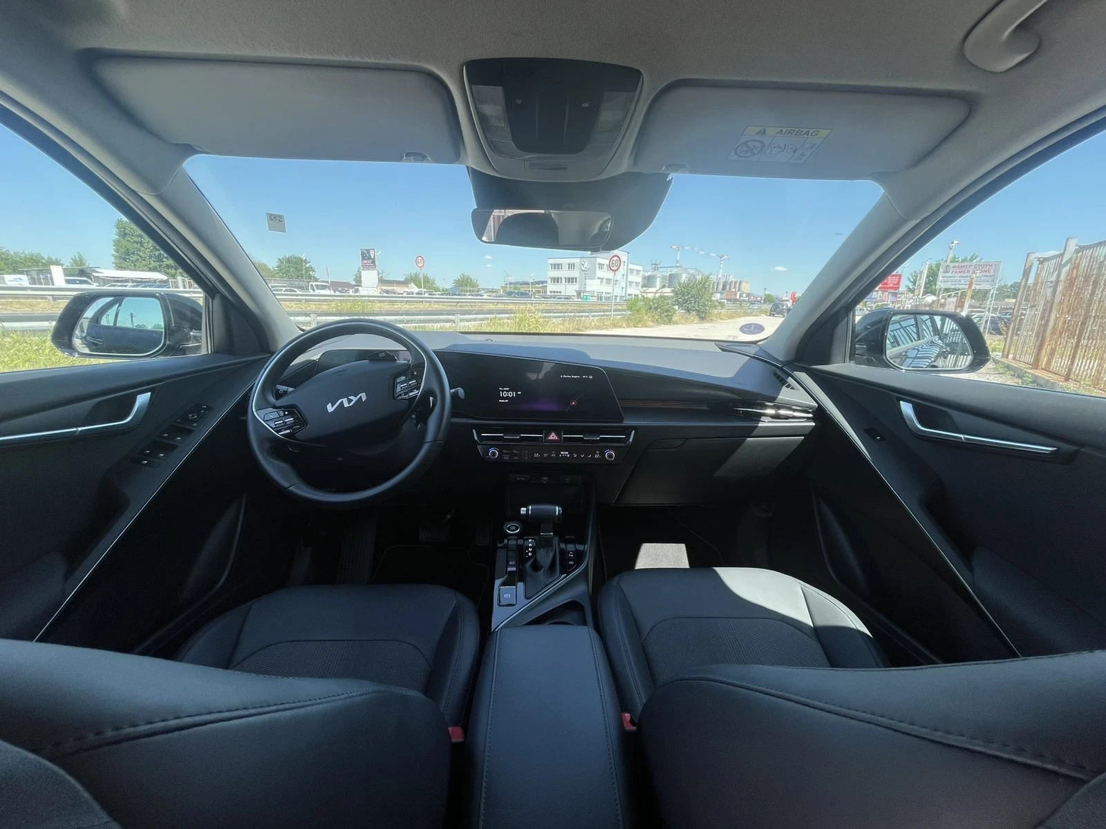 Kia Niro, снимка 8 - Автомобили и джипове - 55396647