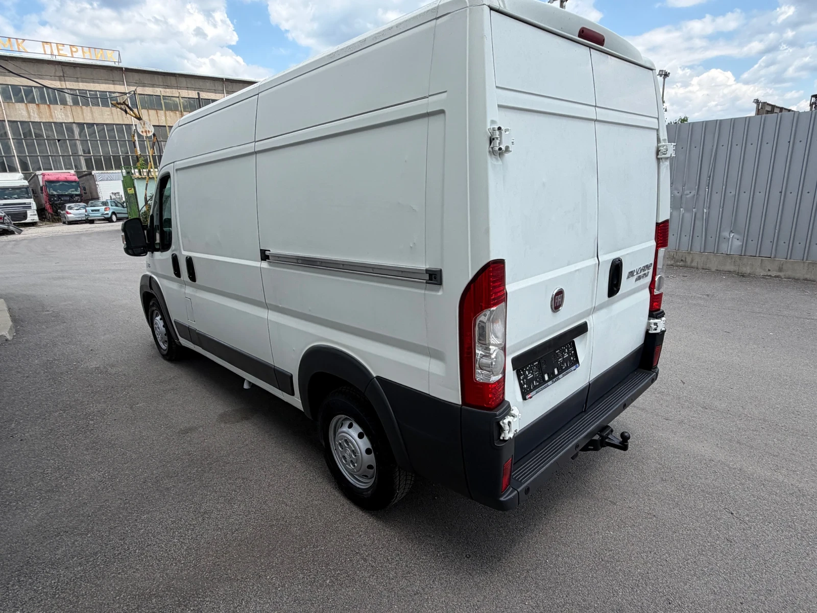 Fiat Ducato 2.3jtd KLIMATIK TEMPOMAT 2VRATI, снимка 9 - Бусове и автобуси - 55178976