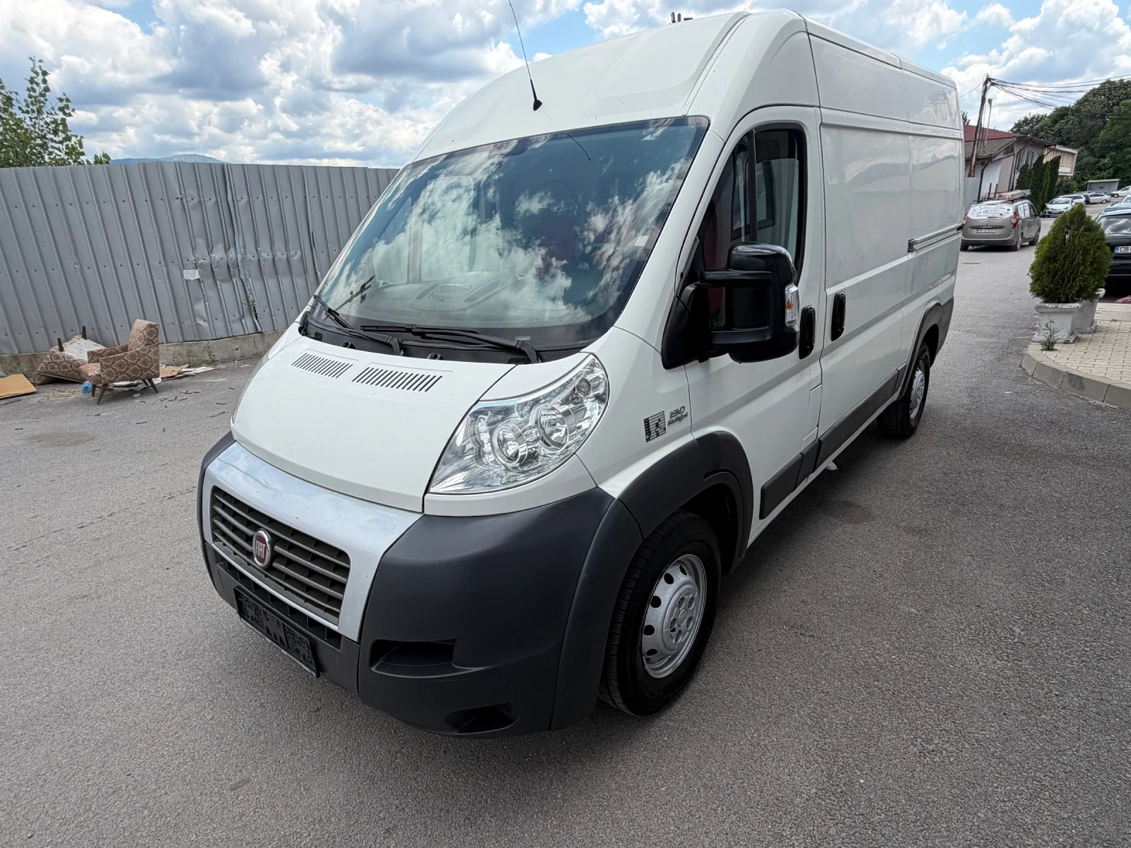 Fiat Ducato 2.3jtd KLIMATIK TEMPOMAT 2VRATI, снимка 2 - Бусове и автобуси - 55178976