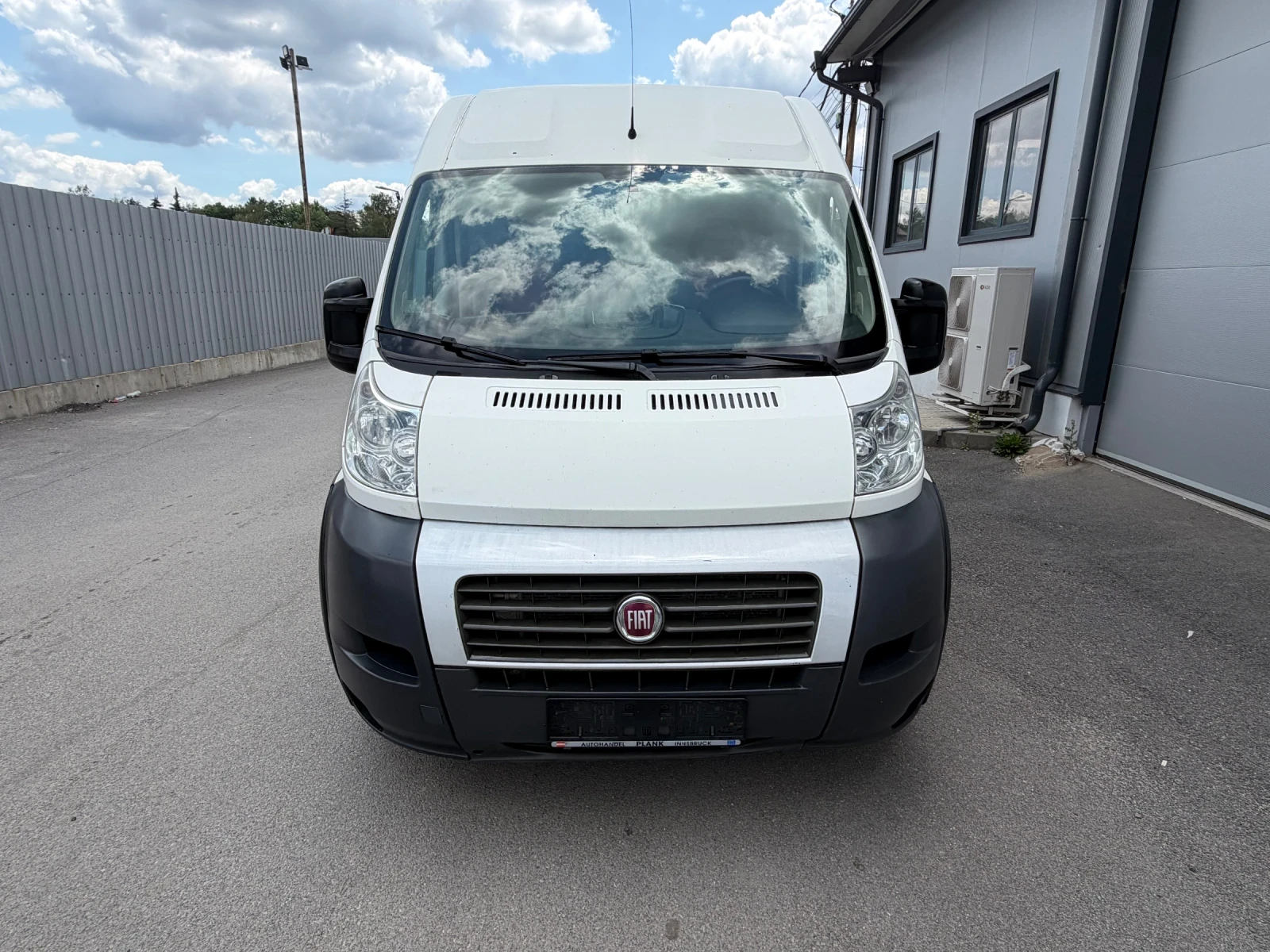 Fiat Ducato 2.3jtd KLIMATIK TEMPOMAT 2VRATI, снимка 3 - Бусове и автобуси - 55178976