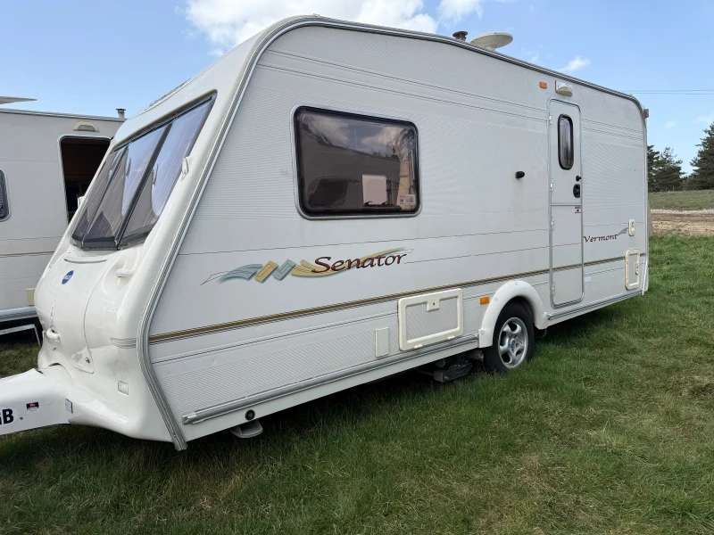 Каравана Bailey Vermont , снимка 3 - Каравани и кемпери - 49924286