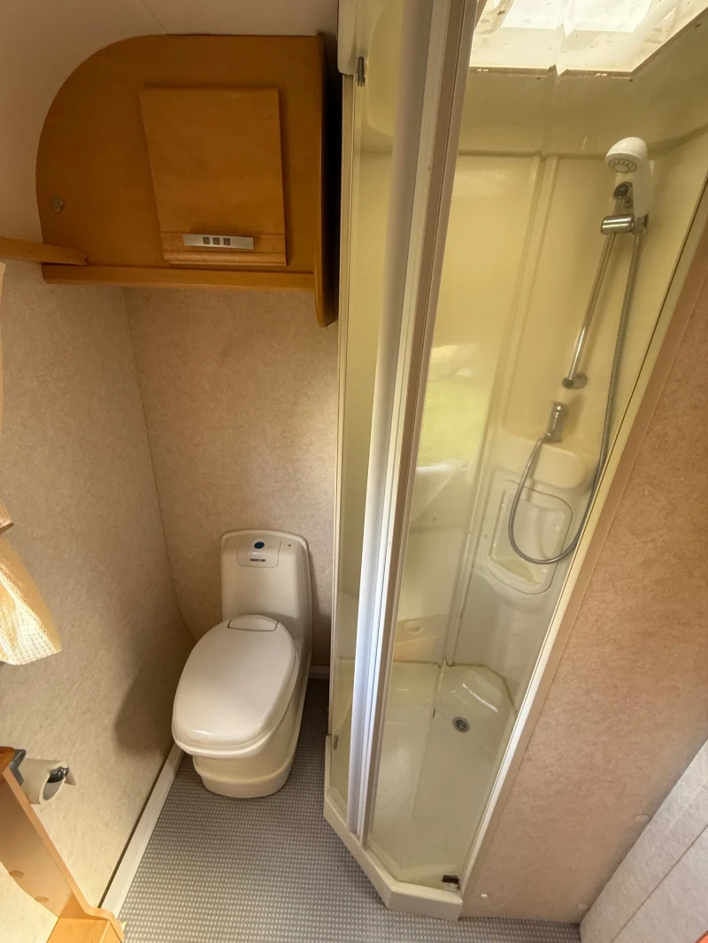 Каравана Bailey Vermont , снимка 10 - Каравани и кемпери - 49924286