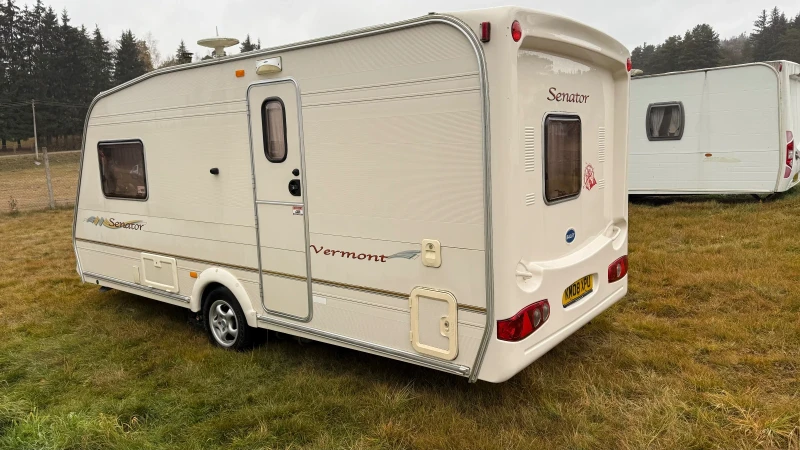 Каравана Bailey Vermont , снимка 13 - Каравани и кемпери - 49924286