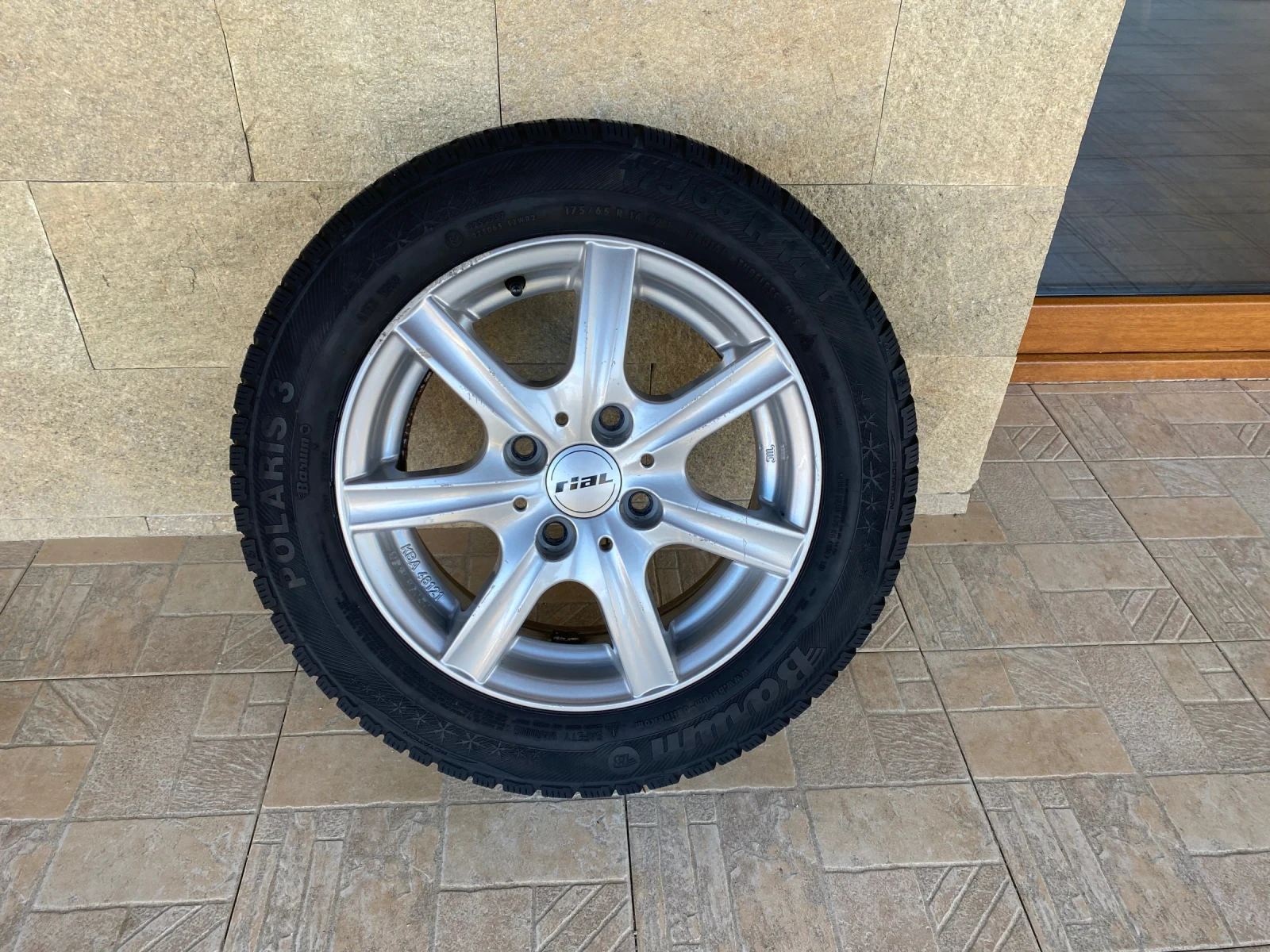 Гуми с джанти Continental 175/65R14, снимка 3 - Гуми и джанти - 53800985