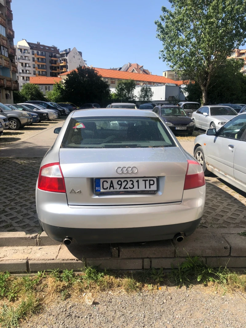 Audi A4 1.8T, снимка 3 - Автомобили и джипове - 52473911