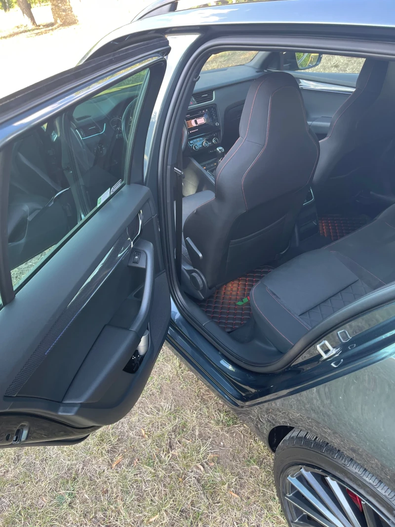 Skoda Octavia 2.0 TDI VRS, снимка 9 - Автомобили и джипове - 52682101