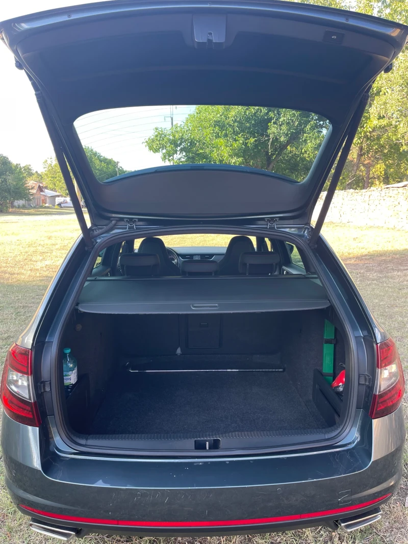 Skoda Octavia 2.0 TDI VRS, снимка 10 - Автомобили и джипове - 52682101