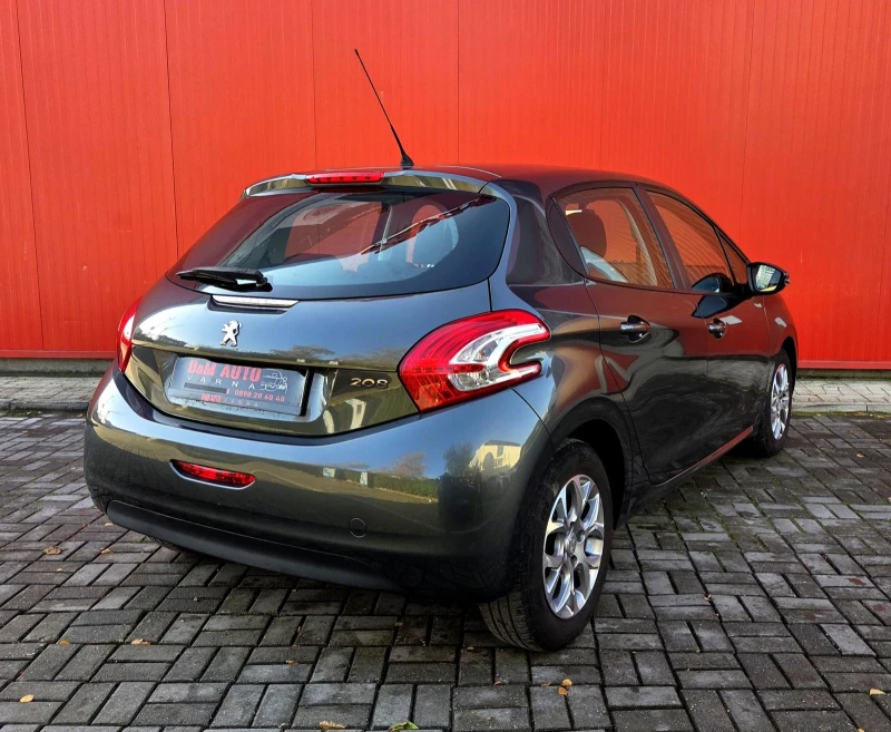 Peugeot 208 1.2 VTI Swiss Внос от Швейцария, снимка 6 - Автомобили и джипове - 52503137