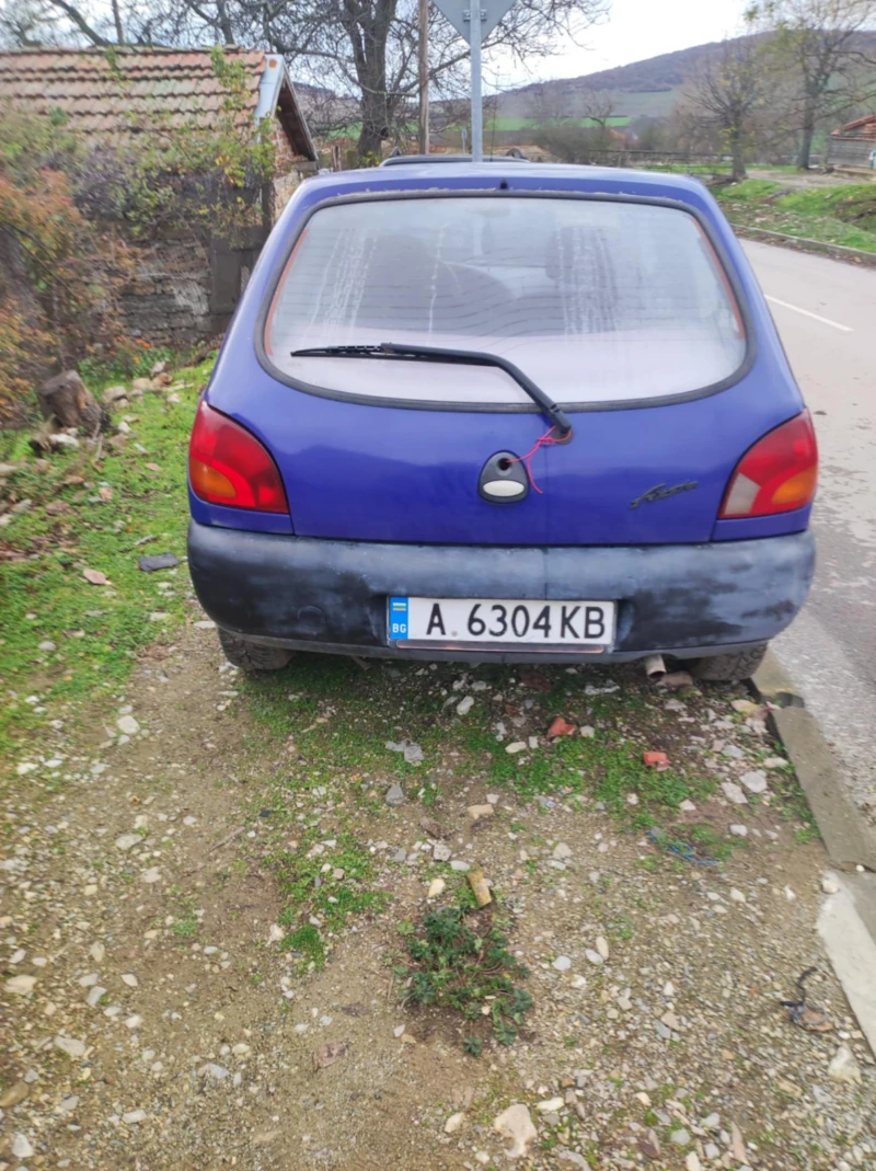 Ford Fiesta 1.3, снимка 2 - Автомобили и джипове - 52642770
