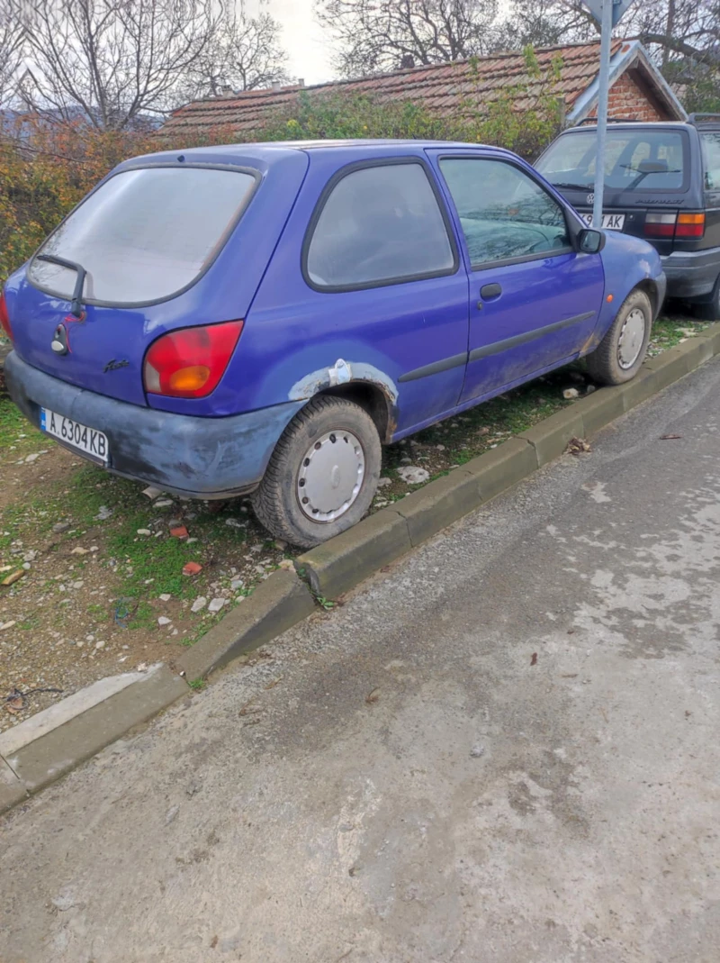 Ford Fiesta 1.3, снимка 4 - Автомобили и джипове - 52642770