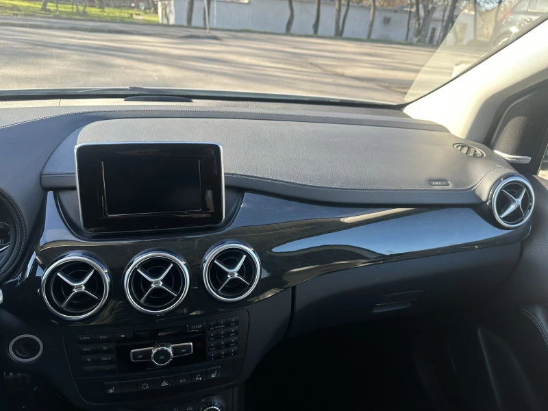 Mercedes-Benz B 200 W246, снимка 7 - Автомобили и джипове - 52737022