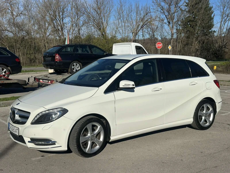 Mercedes-Benz B 200 W246, снимка 2 - Автомобили и джипове - 52737022