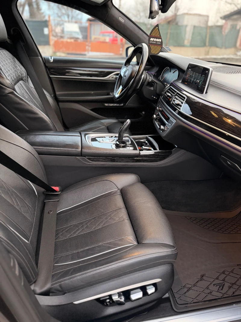 BMW 750, снимка 12 - Автомобили и джипове - 53091496