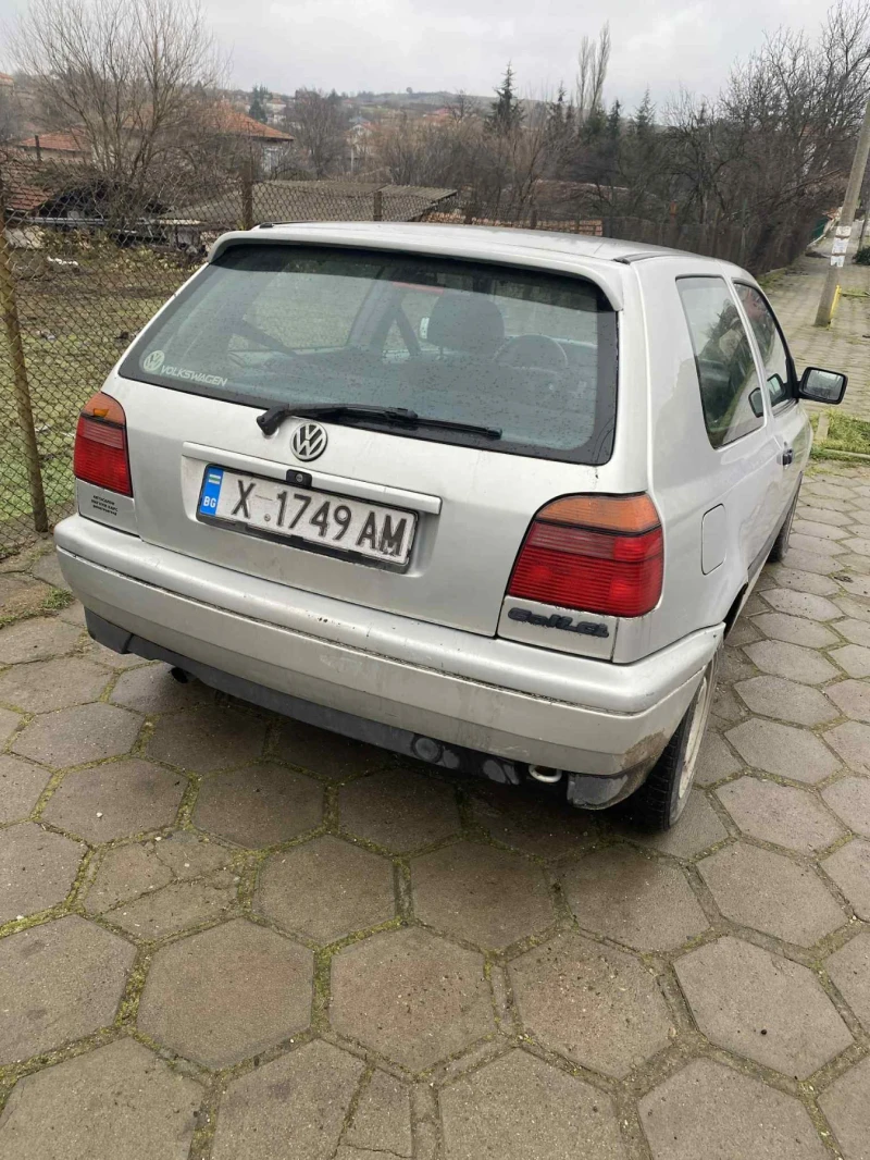 VW Golf, снимка 2 - Автомобили и джипове - 53246441