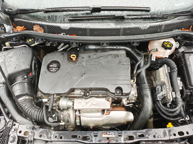 Opel Astra 1.4T, снимка 12 - Автомобили и джипове - 53357925