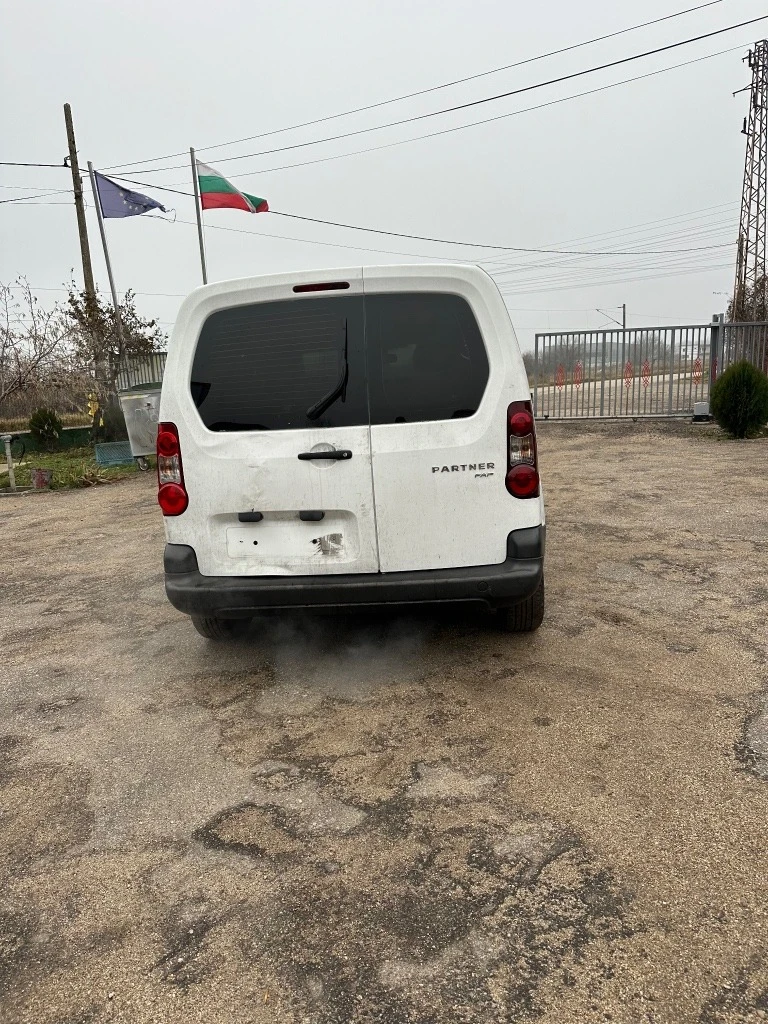 Peugeot Partner 1.6 HDI, снимка 4 - Автомобили и джипове - 48280187