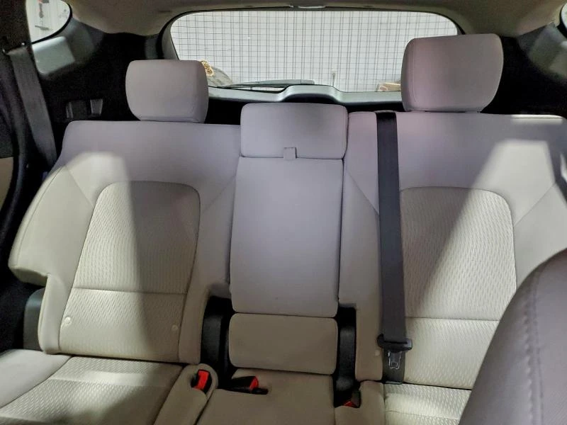 Hyundai Lantra 2.4L 4 All wheel drive, снимка 14 - Автомобили и джипове - 52886157