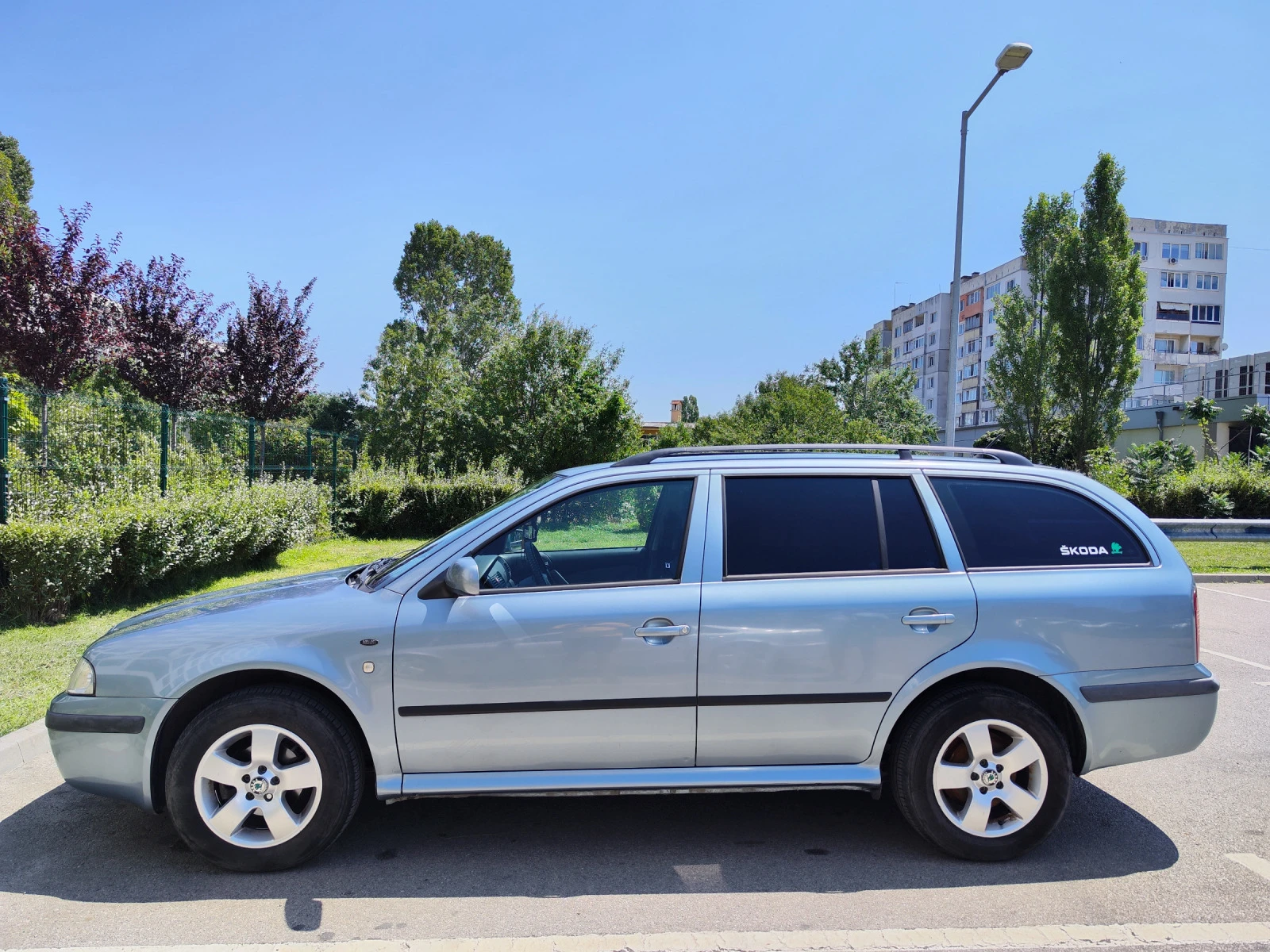 Skoda Octavia 1.6i SR Ambiente  - изображение 4