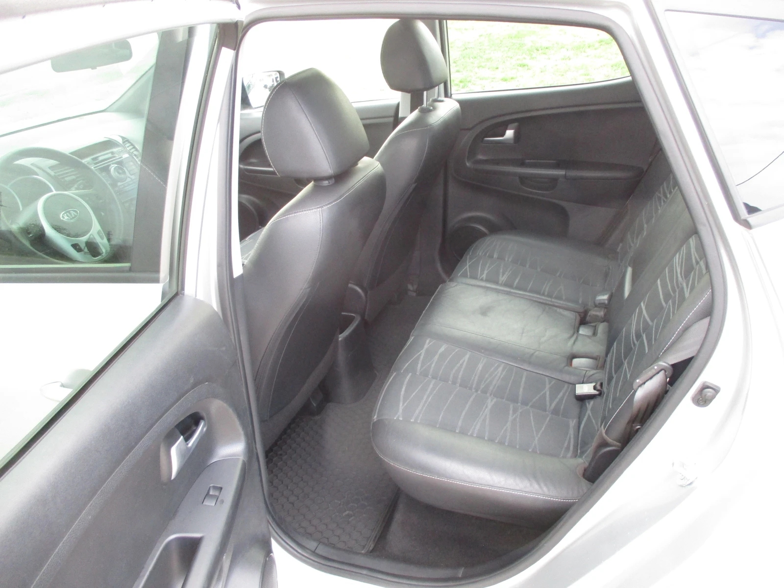 Kia Venga 1.4/БЕНЗИН/КАТО НОВА | Mobile.bg — изображение 11