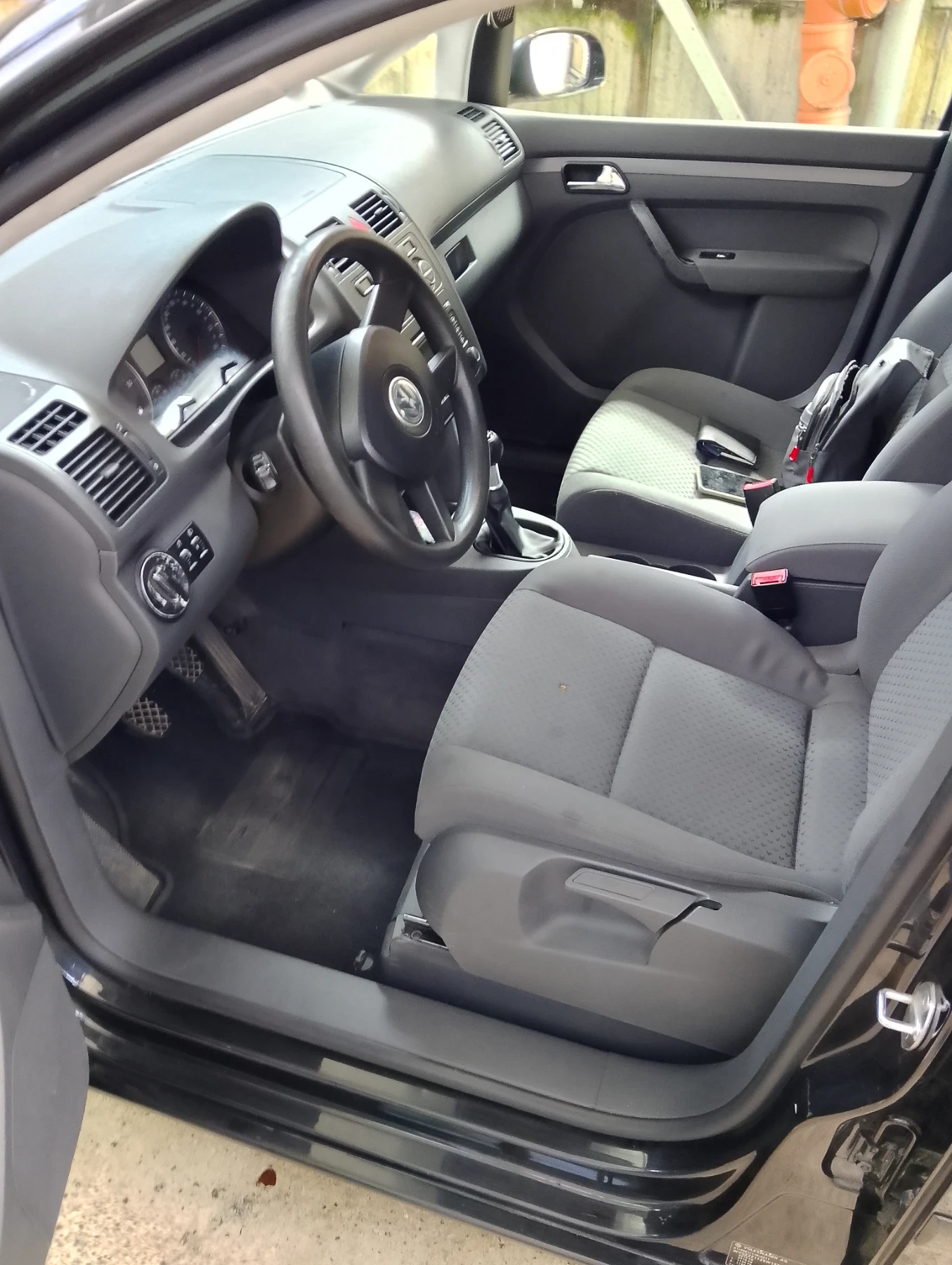 VW Touran 1.9 105 - изображение 10