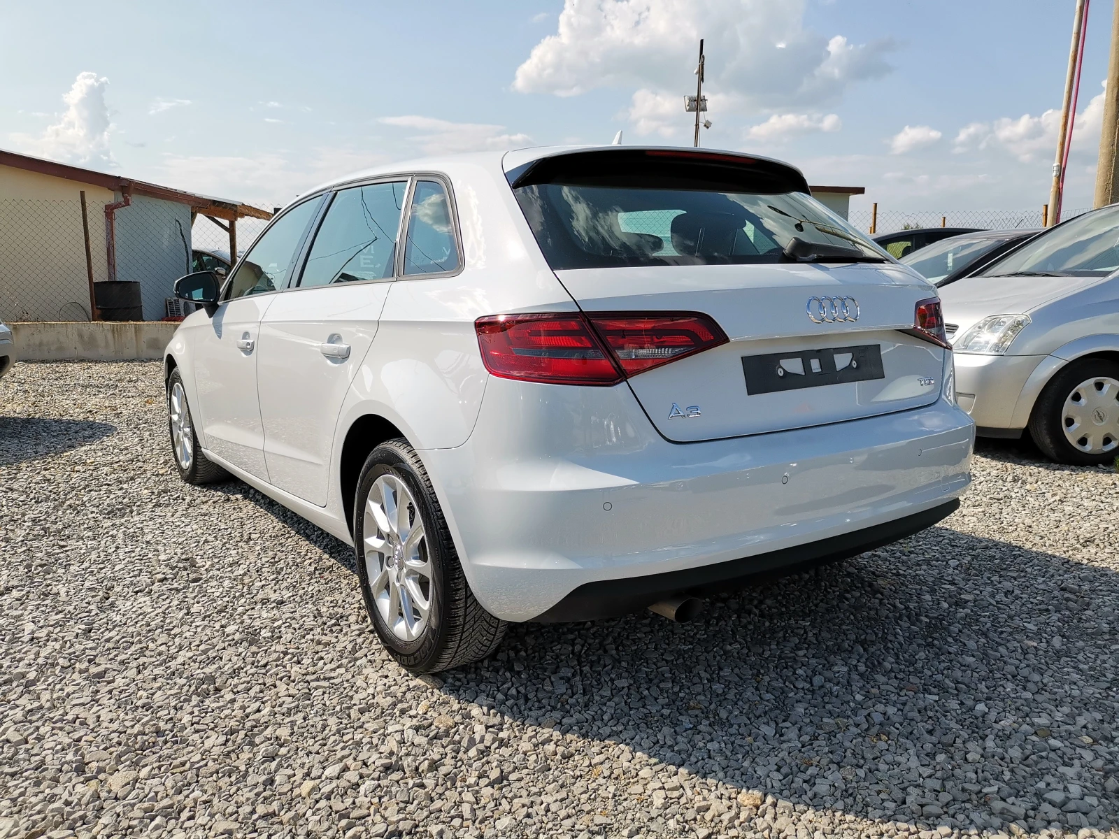 Audi A3 1.6TDI E6B - изображение 3