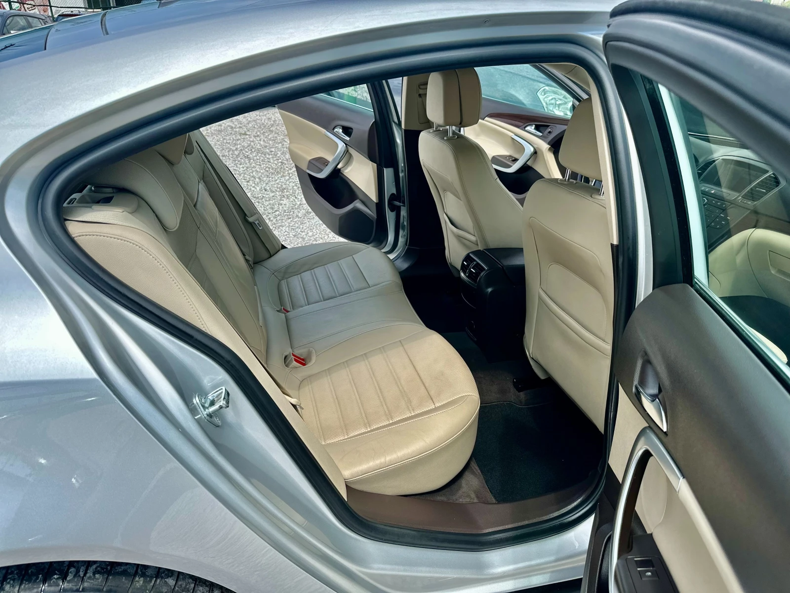 Opel Insignia 2.0CDTI* NAVI*  | Mobile.bg   11