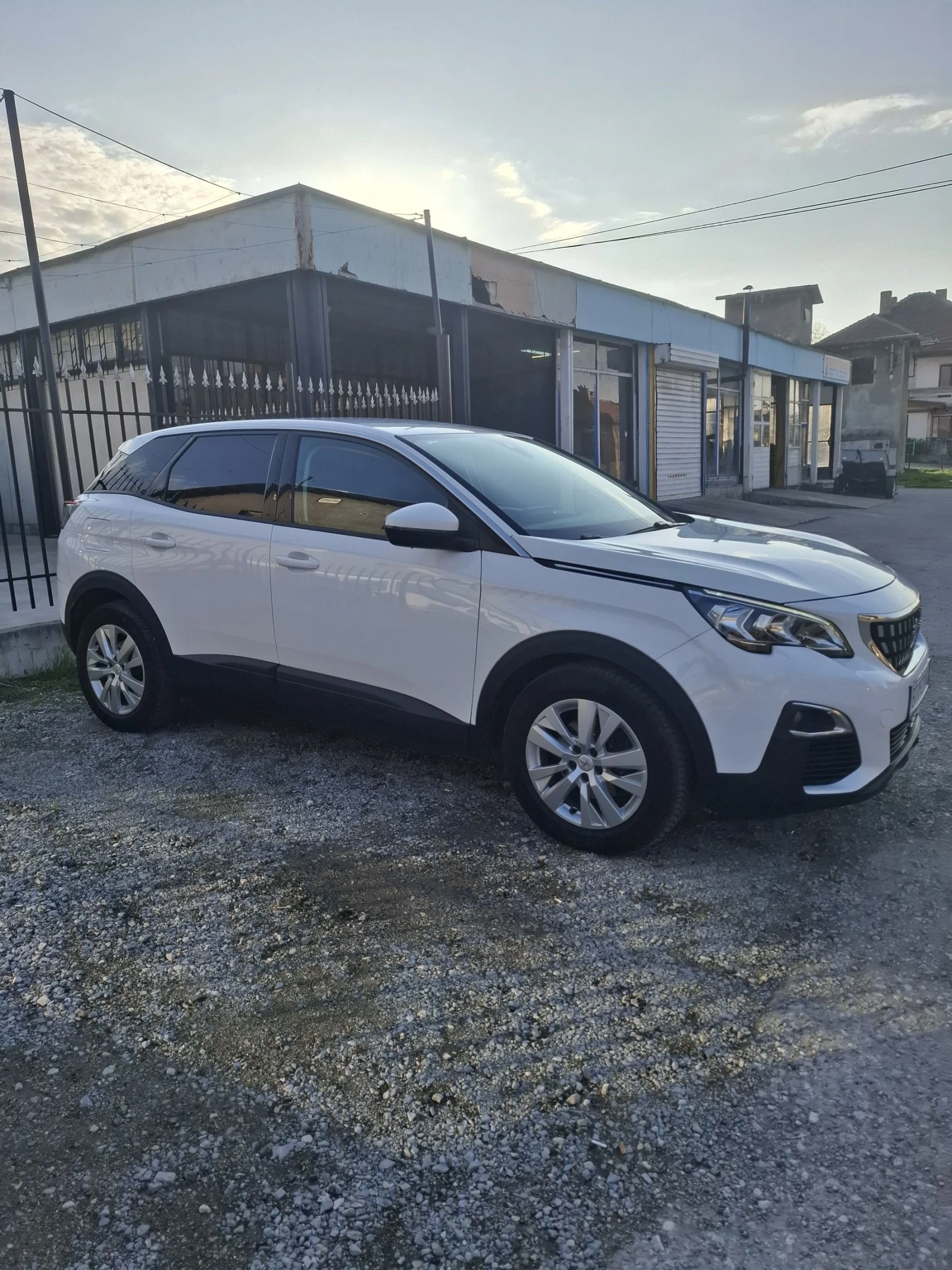 Peugeot 3008, снимка 14 - Автомобили и джипове - 54033703