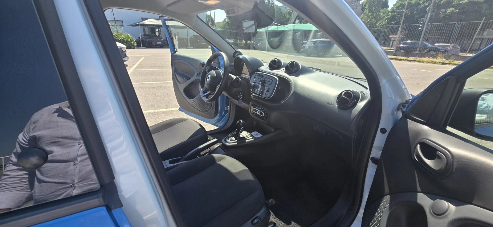 Smart Forfour EQ forfour , снимка 10 - Автомобили и джипове - 55314008