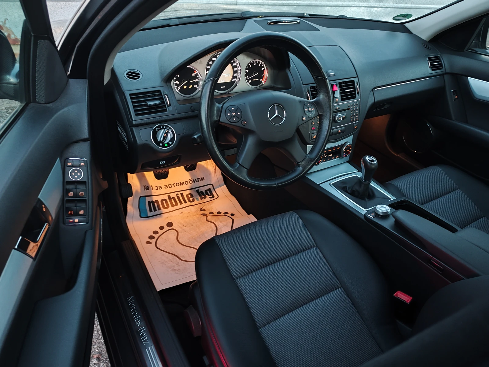 Mercedes-Benz C 180 i Kompressor Avantgarde  Bi-Xenon, PDC, Led Stop , снимка 7 - Автомобили и джипове - 56324870