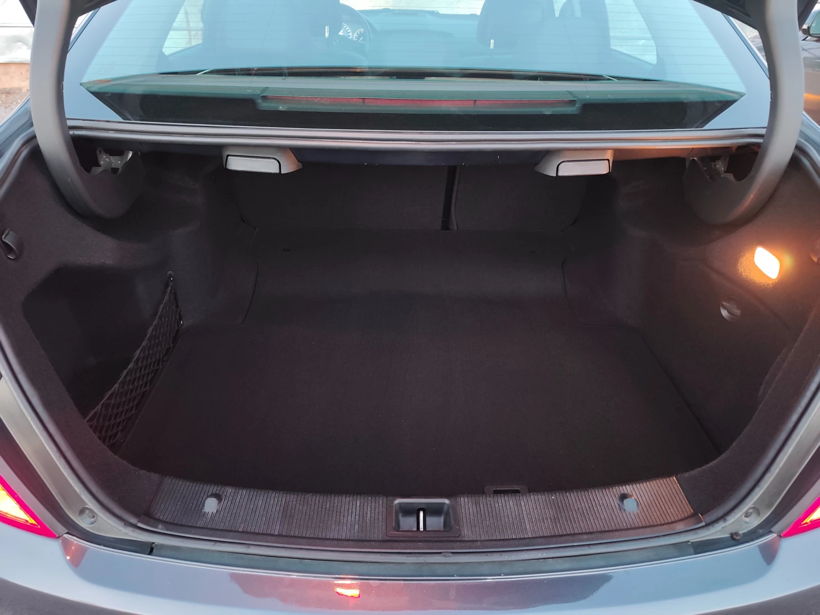 Mercedes-Benz C 180 i Kompressor Avantgarde  Bi-Xenon, PDC, Led Stop , снимка 14 - Автомобили и джипове - 56324870