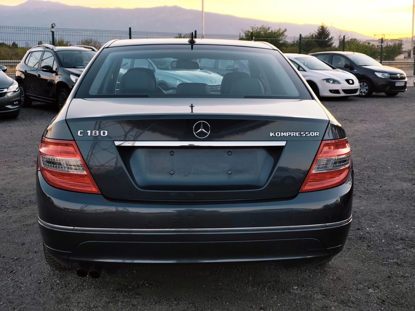 Mercedes-Benz C 180 i Kompressor Avantgarde  Bi-Xenon, PDC, Led Stop , снимка 5 - Автомобили и джипове - 56324870