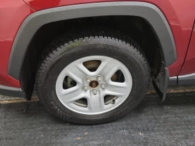 Toyota Rav4 HYBRID LIMITED  CARFAX, снимка 17