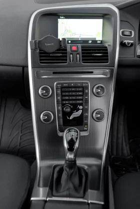 Volvo XC60 2.0 D4, снимка 14