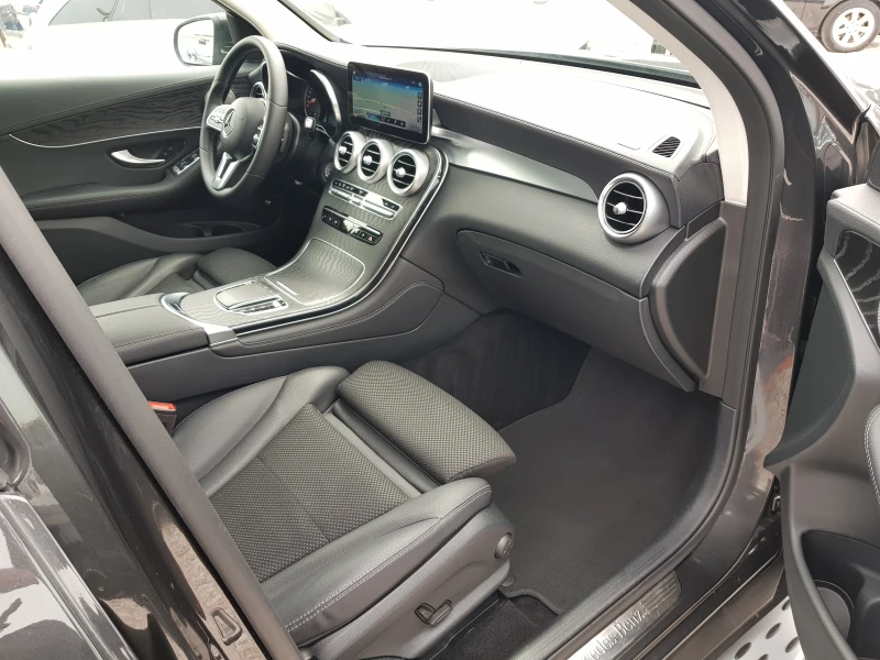 Mercedes-Benz GLC 300 de 4matic FACELIFT EURO 6D /01/2021г. ЛИЗИНГ, снимка 10 - Автомобили и джипове - 49861338