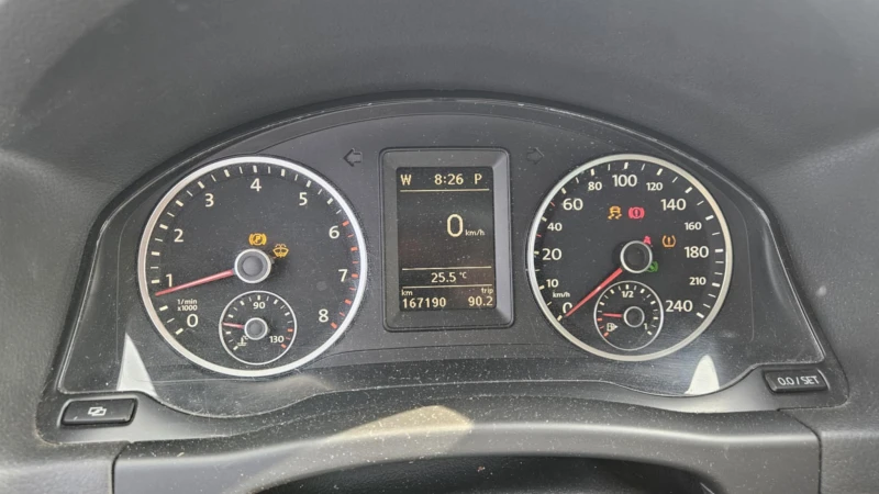 VW Tiguan 2, 0, снимка 8 - Автомобили и джипове - 51323634