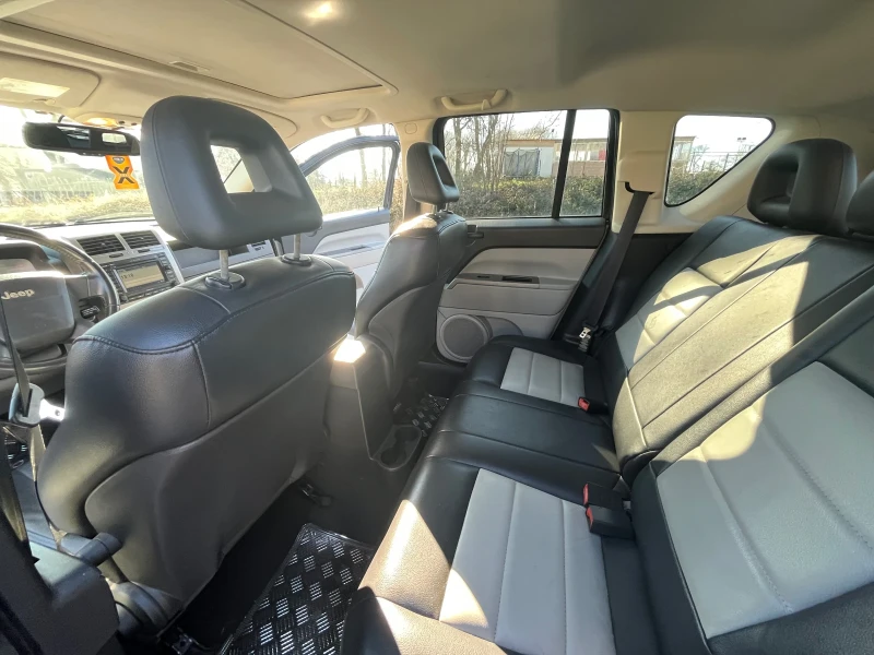 Jeep Compass, снимка 9 - Автомобили и джипове - 52267454