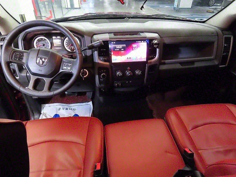 Dodge Ram 5.7 5.7 Automatic, снимка 10 - Автомобили и джипове - 55813306