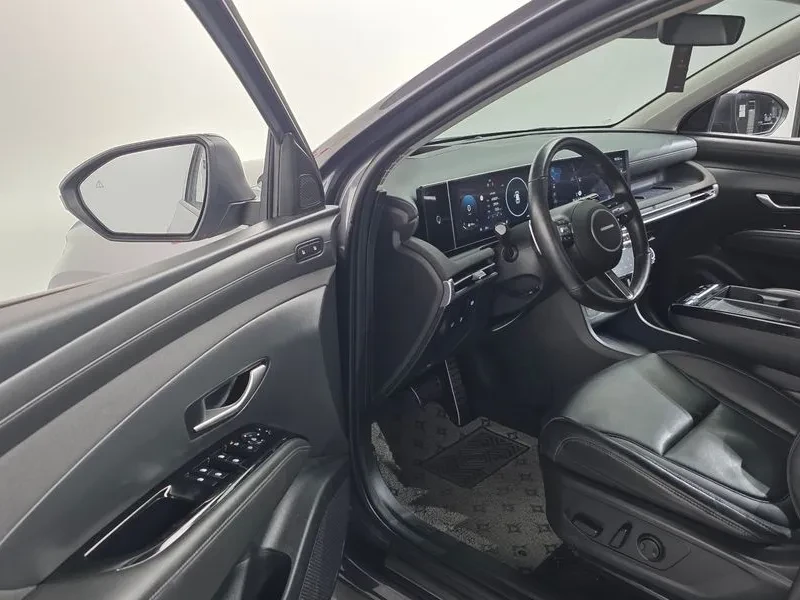 Hyundai Tucson 1.6 Turbo 2Wd Inspiration, снимка 12 - Автомобили и джипове - 55886240