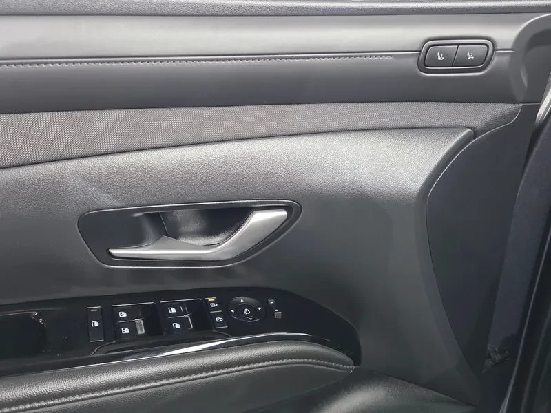 Hyundai Tucson 1.6 Turbo 2Wd Inspiration, снимка 13 - Автомобили и джипове - 55886240