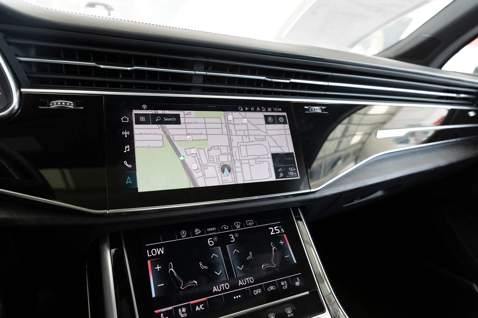 Audi Q7 TECHNIK* MATRIX* BLACK OPTIC* B&O* 7МЕСТА* KEYLESS - изображение 9