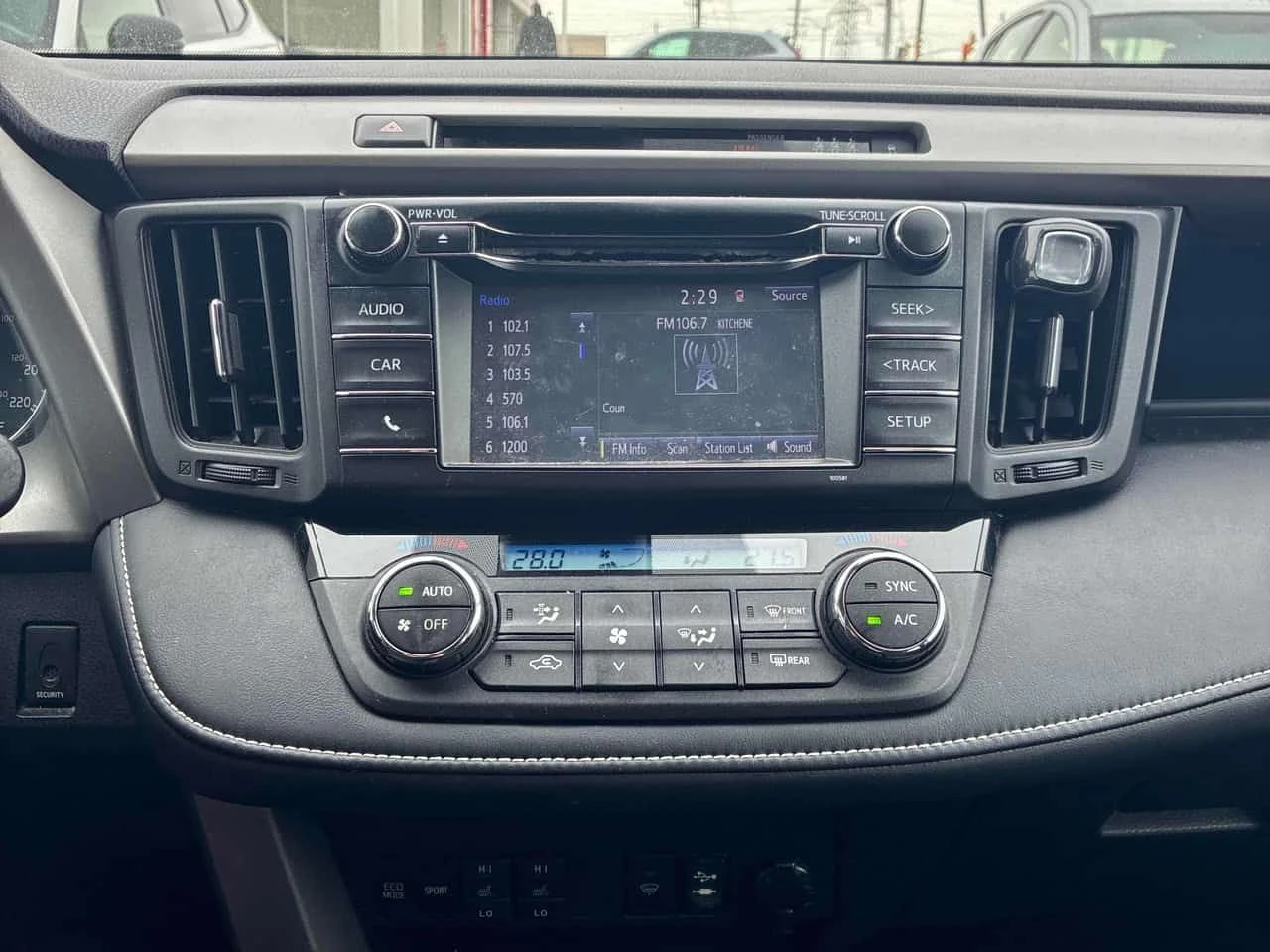 Toyota Rav4 * XLE * CARFAX * ЦЕНА ДО БГ, снимка 9 - Автомобили и джипове - 53724087