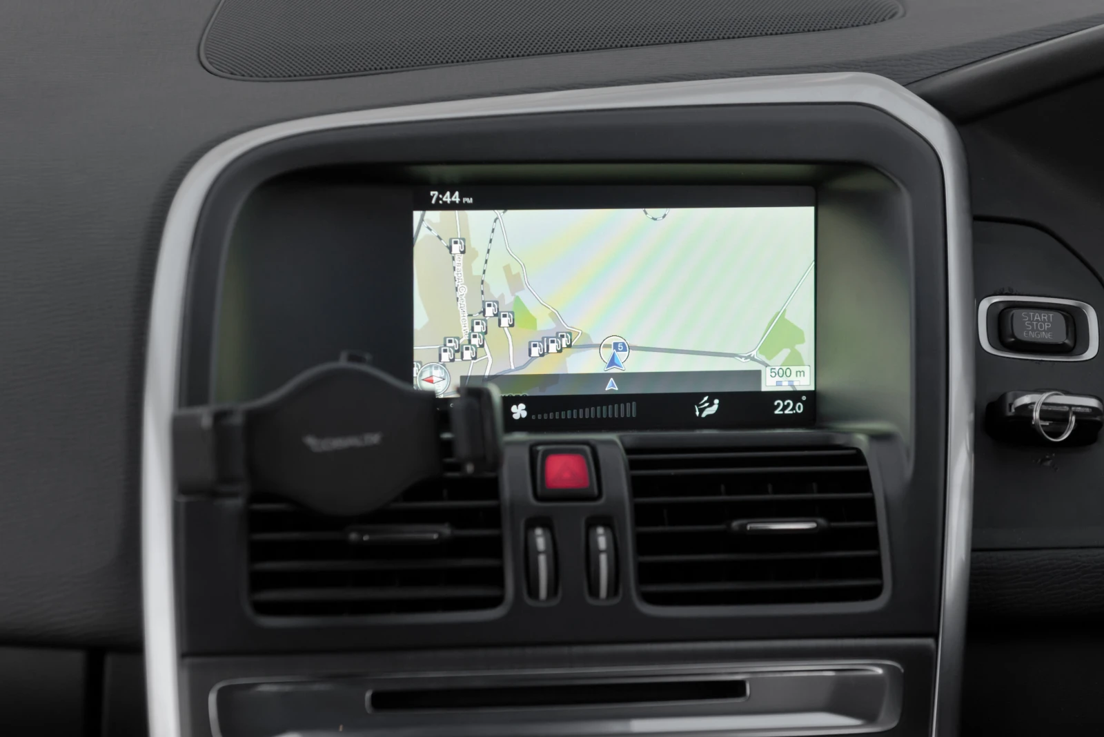 Volvo XC60 2.0 D4, снимка 13 - Автомобили и джипове - 54143164