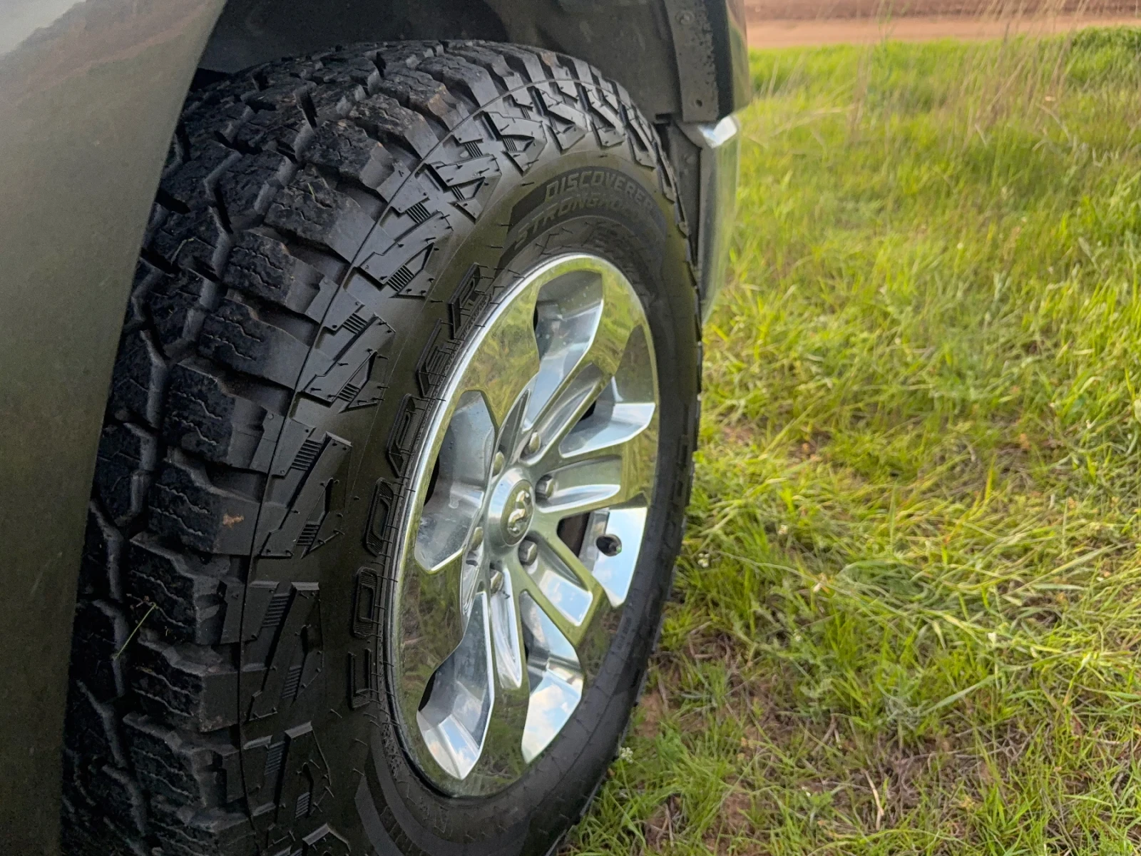 Dodge RAM 1500 5.7 Laramie, снимка 9 - Автомобили и джипове - 54296933