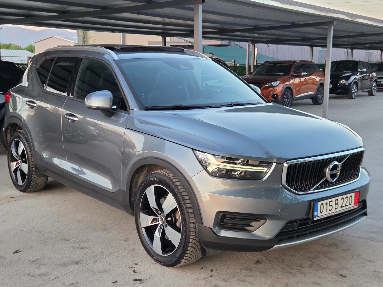Volvo XC40 2.0 D* * AWD* * 190 PS* * PANORAMA* * PARK ASSIST*