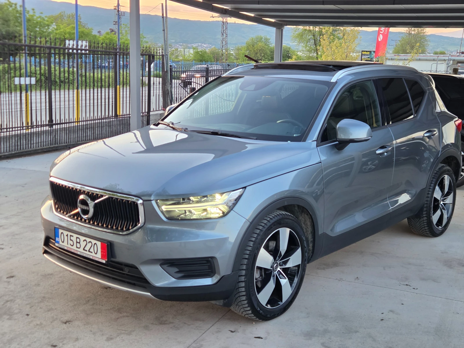 Volvo XC40 2.0 D* * AWD* * 190 PS* * PANORAMA* * PARK ASSIST* | Mobile.bg � ����������� 3