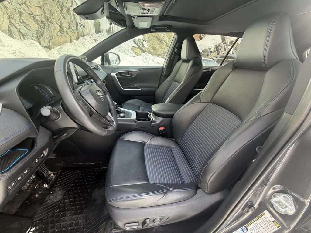 Toyota Rav4 XSE Premium, снимка 5 - Автомобили и джипове - 54330834