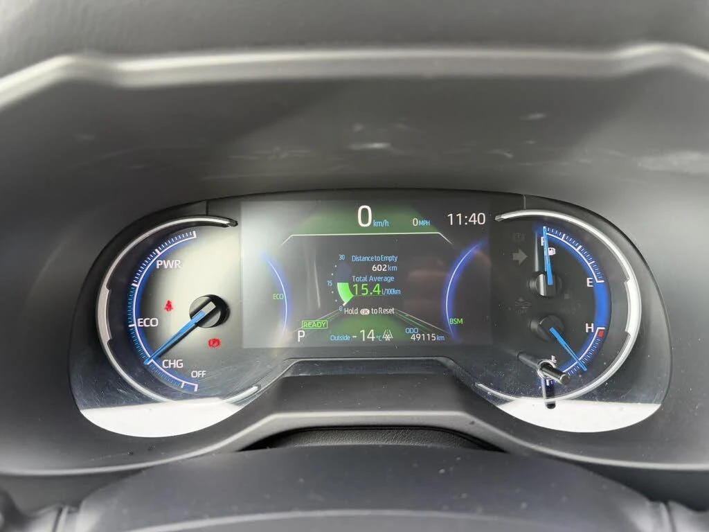 Toyota Rav4 XSE Premium, снимка 11 - Автомобили и джипове - 54330834