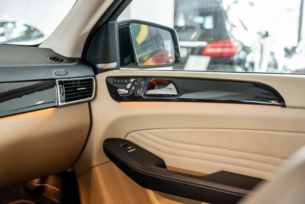 Mercedes-Benz GLE 450 AMG, снимка 17 - Автомобили и джипове - 54401636